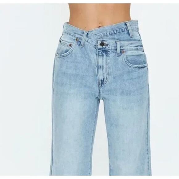 PISTOLA Bobbie mid rise loose straight leg with crossover - Picture 2 of 10